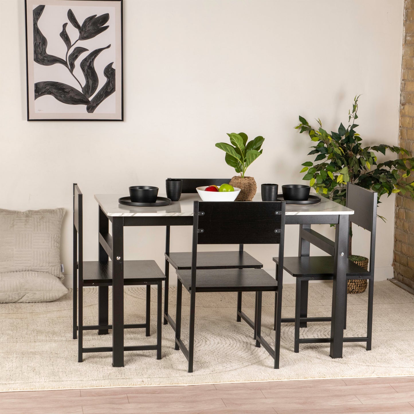 Sleek & Chic: Brand New Modern Dining Table Set with 4 Stylish Chairs