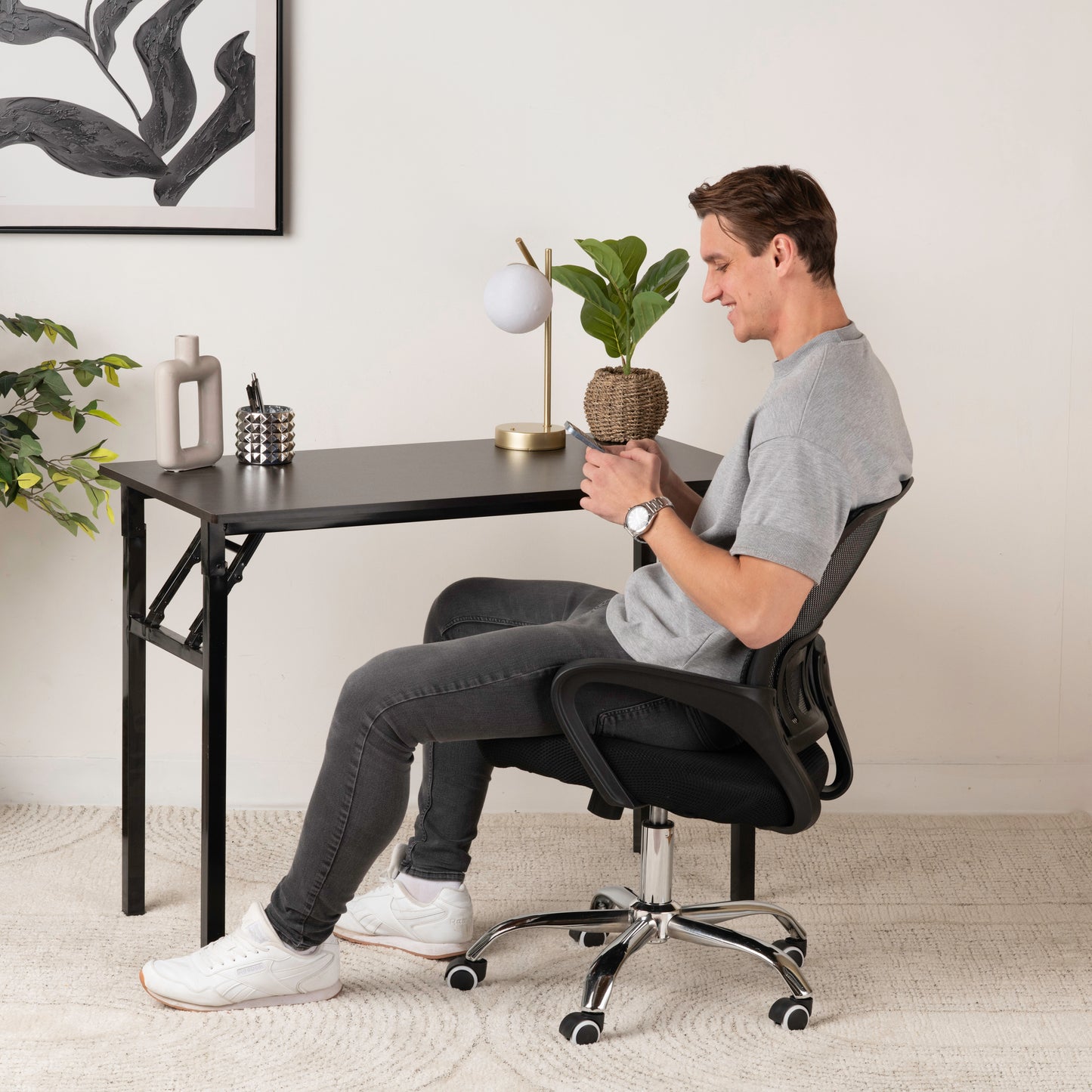 Brand New Foldable Office Desk – Modern, Sturdy & Space-Saving Computer Desk