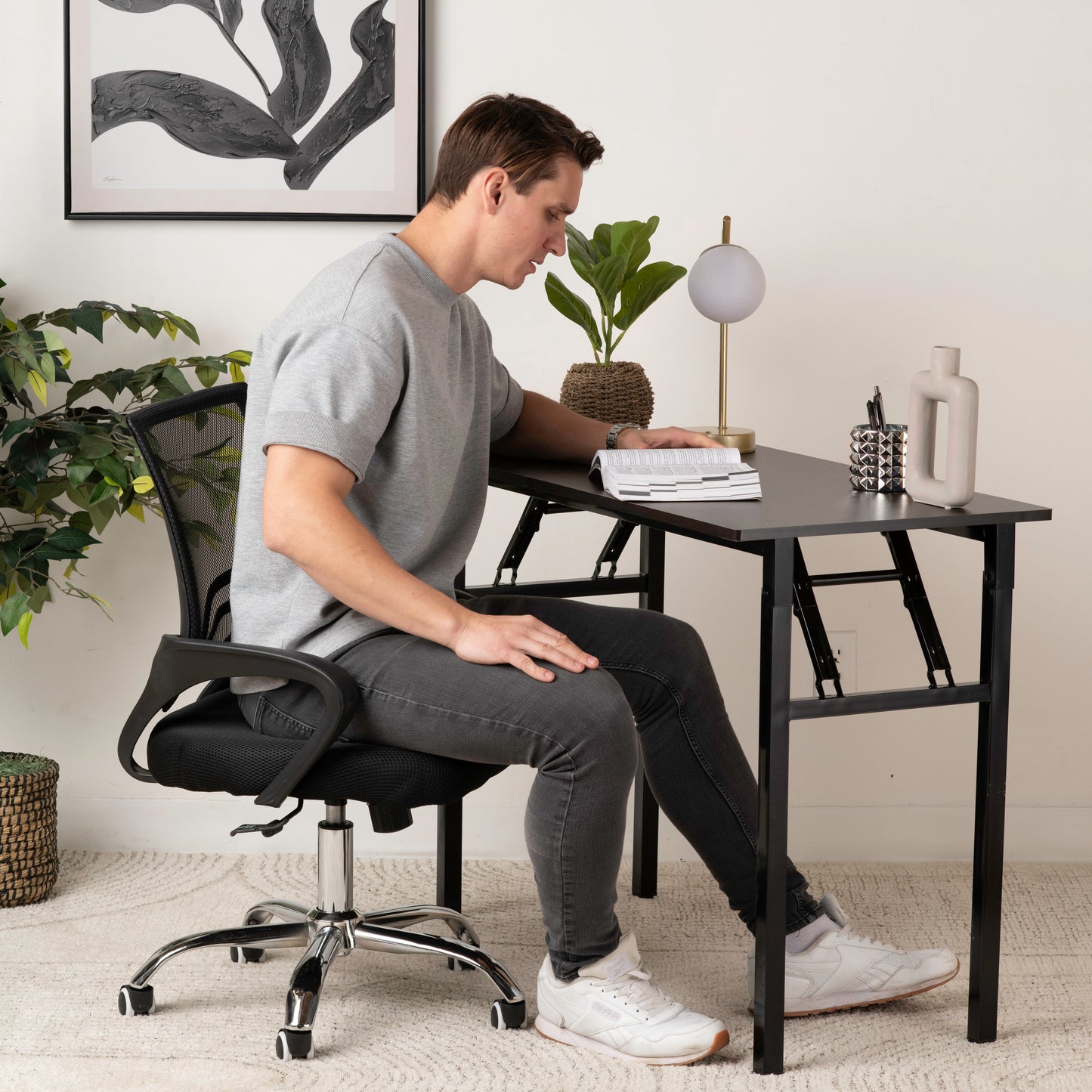 Brand New Foldable Office Desk – Modern, Sturdy & Space-Saving Computer Desk