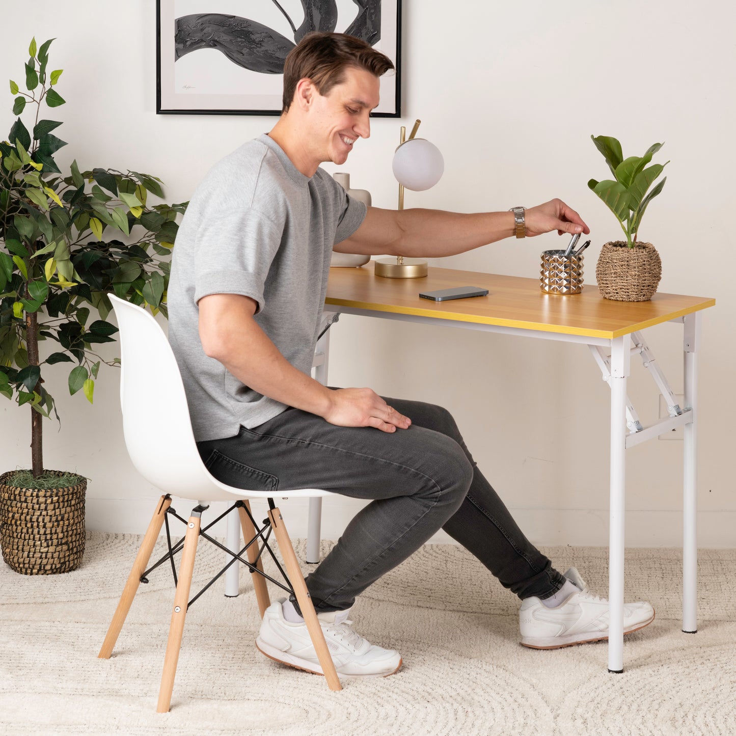 Brand New Foldable Office Desk – Modern, Sturdy & Space-Saving Computer Desk