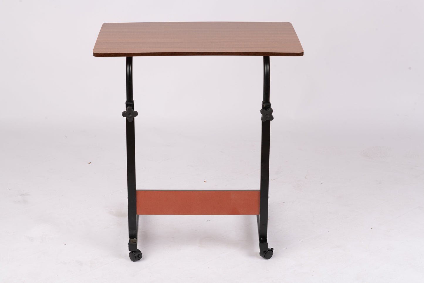 Bureau debout réglable en hauteur avec roulettes