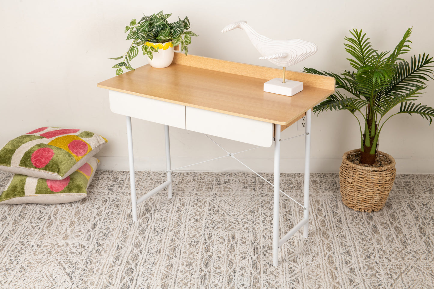 Bureau d'ordinateur élégant avec 2 tiroirs