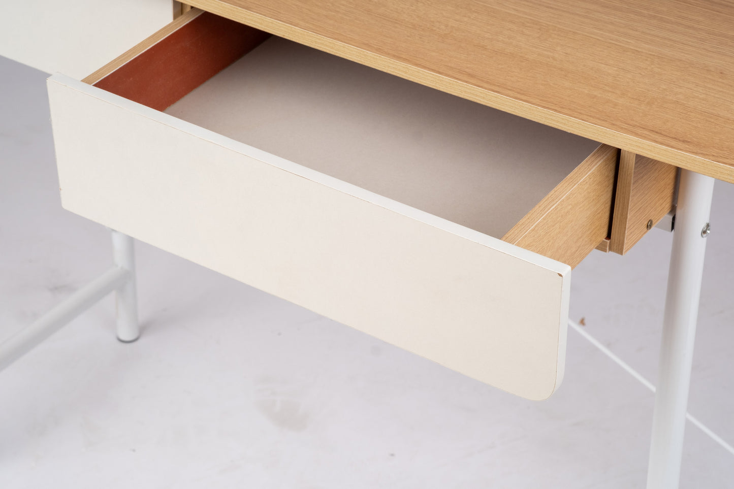Bureau d'ordinateur élégant avec 2 tiroirs