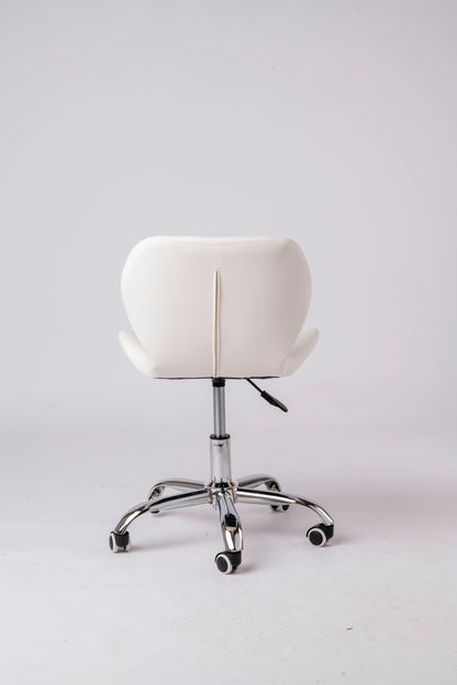 Brand New Ergonomic Leather Chair – Perfect for Office or Waiting Room for All-Day Comfort